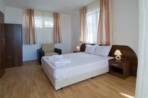 Aparthotel Lighthouse スヴェティ・ヴラス エクステリア 写真